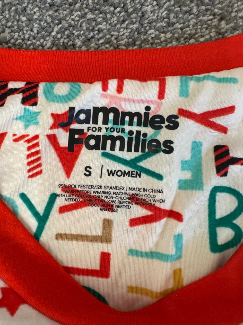 Women’s Family Jammies Christmas two piece pajamas Small - Picture 2 of 2